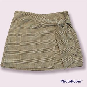 Forever 21 houndstooth skirt with tie